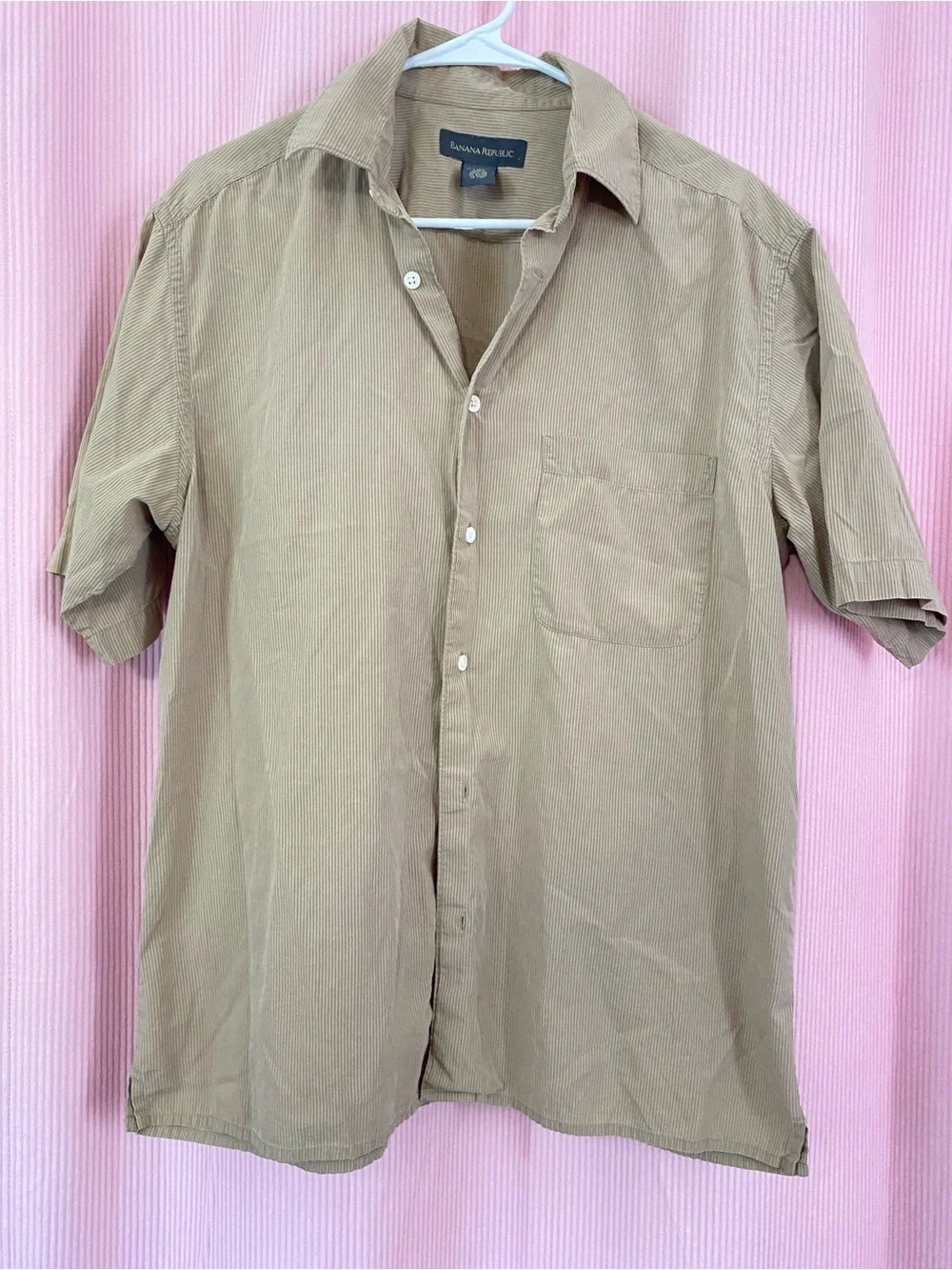 Banana Republic Men's Short-Sleeve Button-Down in Khaki